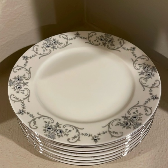 VTG- Johann Haviland Bavaria Rhineland 8 Dinner Plates - Picture 4 of 11